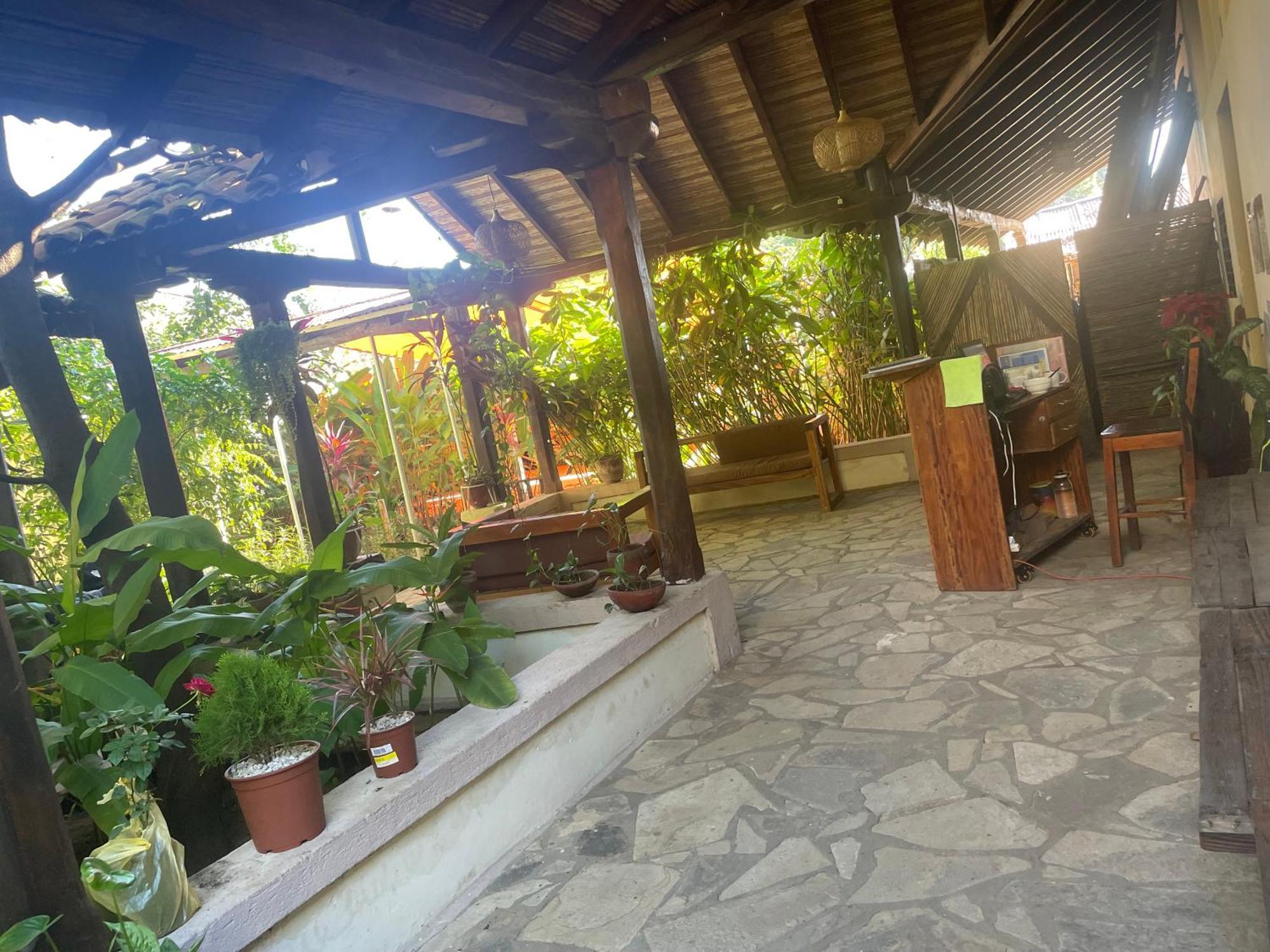 Hostal Casa Abierta Leon Bagian luar foto