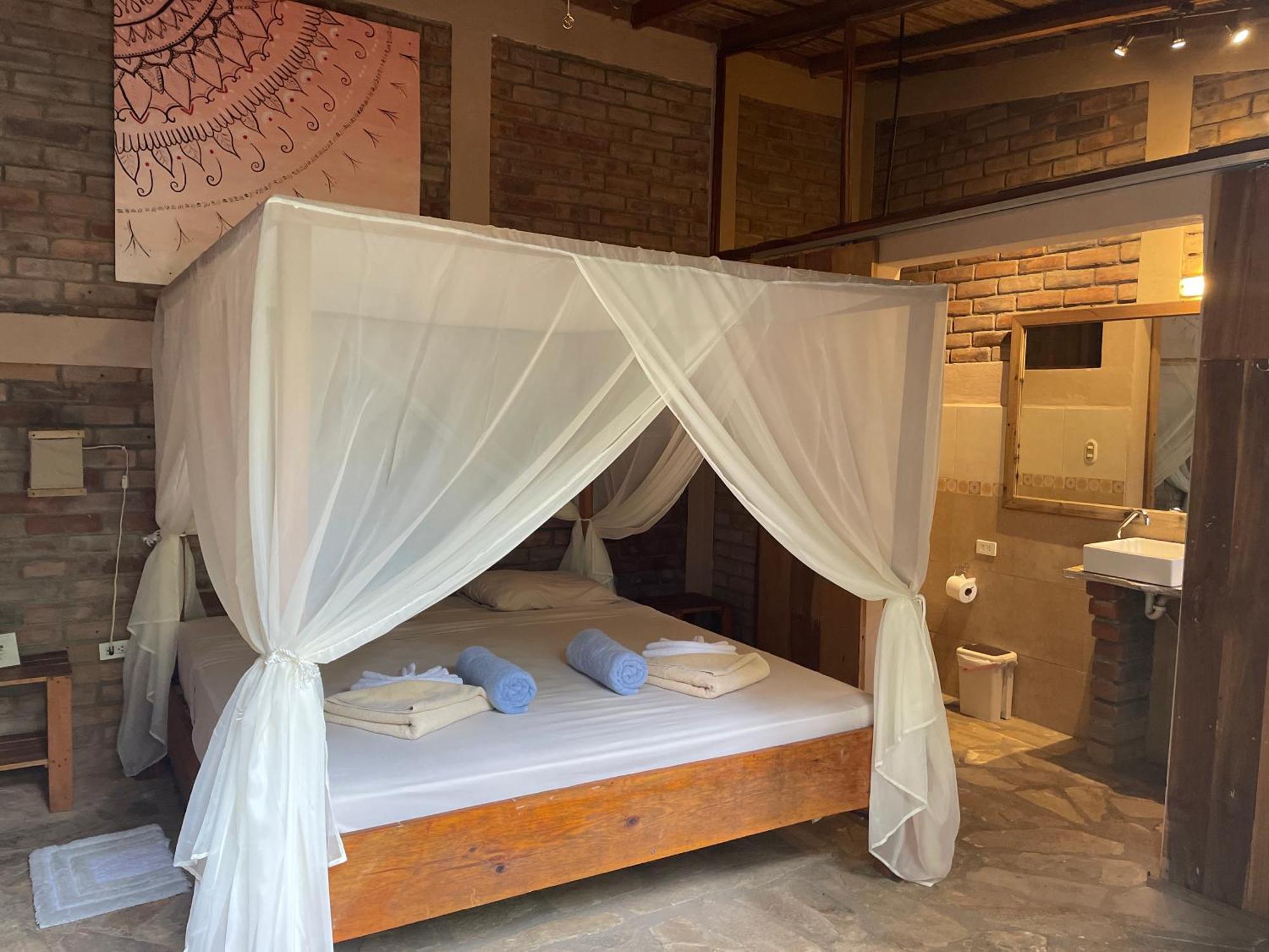 Hostal Casa Abierta Leon Bagian luar foto
